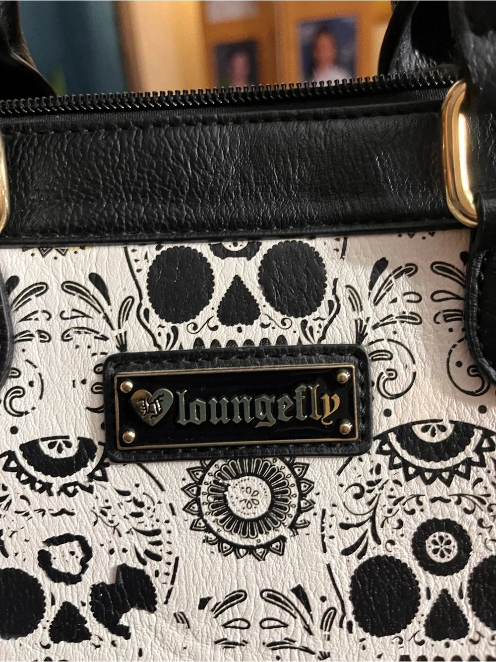 Loungefly purse striking